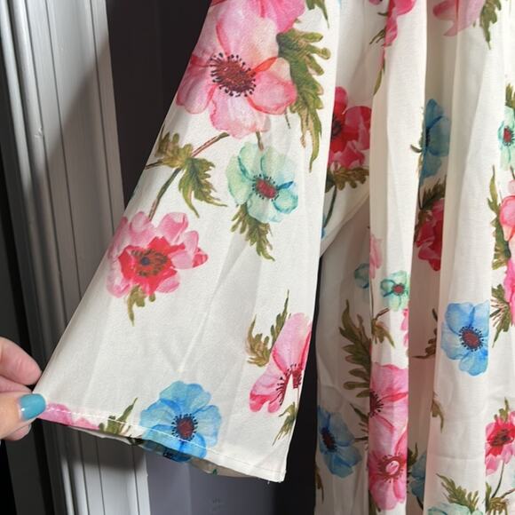 Pink Milly Floral Open Kimono Size Medium - Picture 5 of 8